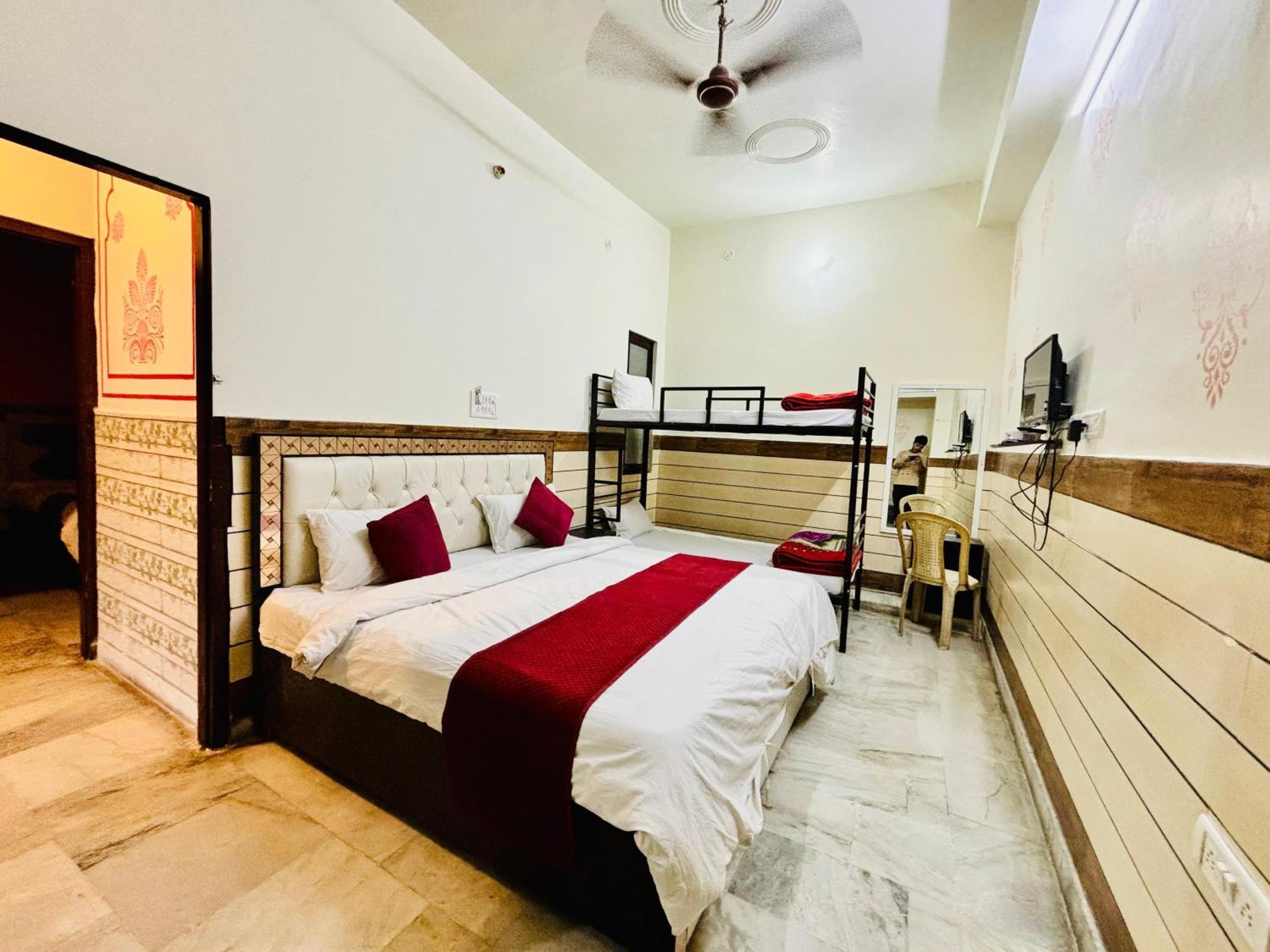 Hotel Royal Pinkcity Divisione di Divisione di Jaipur Esterno foto