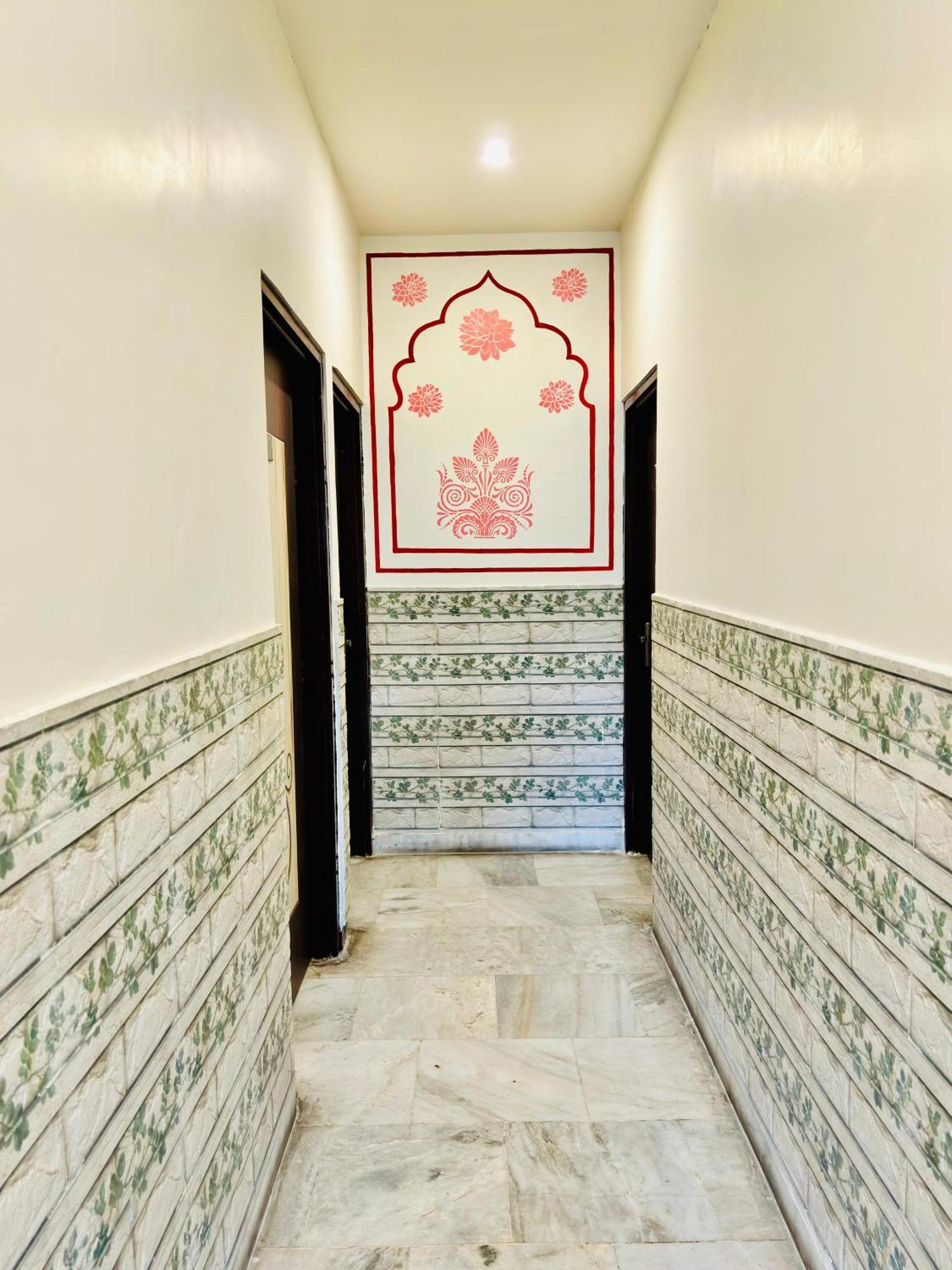 Hotel Royal Pinkcity Divisione di Divisione di Jaipur Esterno foto